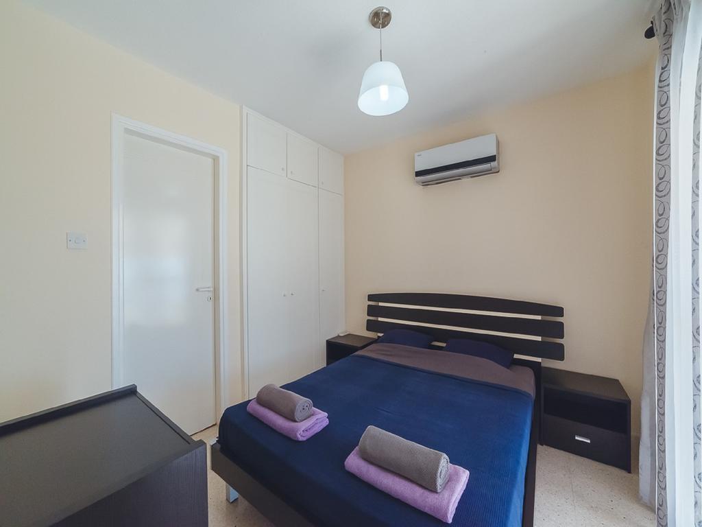 14 In Apartment