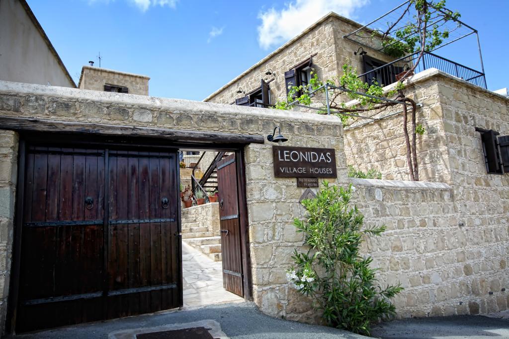 Country house Leonidas Village Goudhi