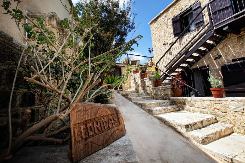 Leonidas Village Country house