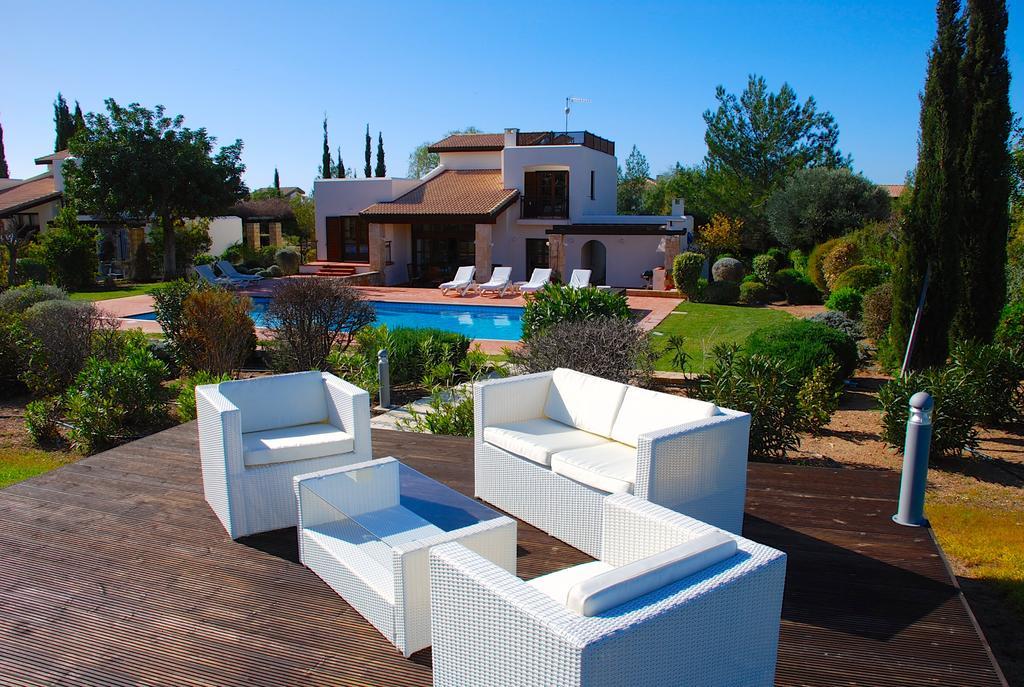 Villa 3 Bedroom Villa Limni With Private Pool And Gardens, Aphrodite Hills Resort *