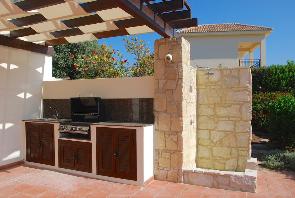 Villa 3 Bedroom Villa Limni With Private Pool And Gardens, Aphrodite Hills Resort Kouklia