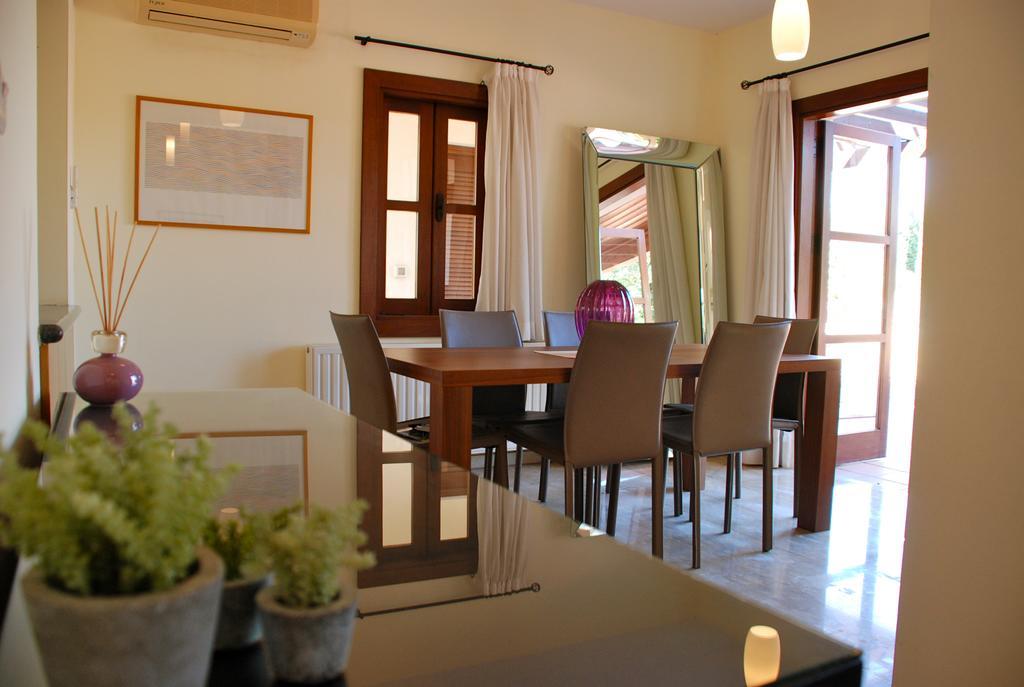 Villa 3 Bedroom Villa Limni With Private Pool And Gardens, Aphrodite Hills Resort