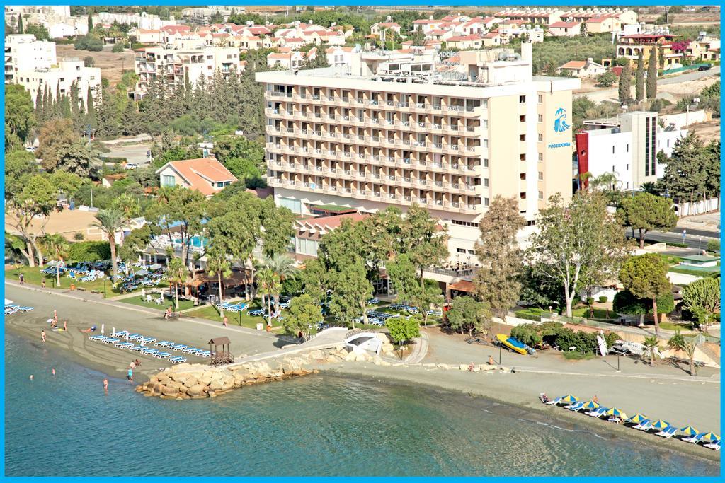 Hotel Poseidonia 4*