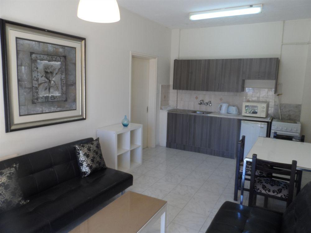 Aparthotel Geotanya Limassol