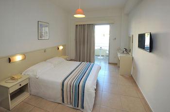 Hilltop Gardens 3*