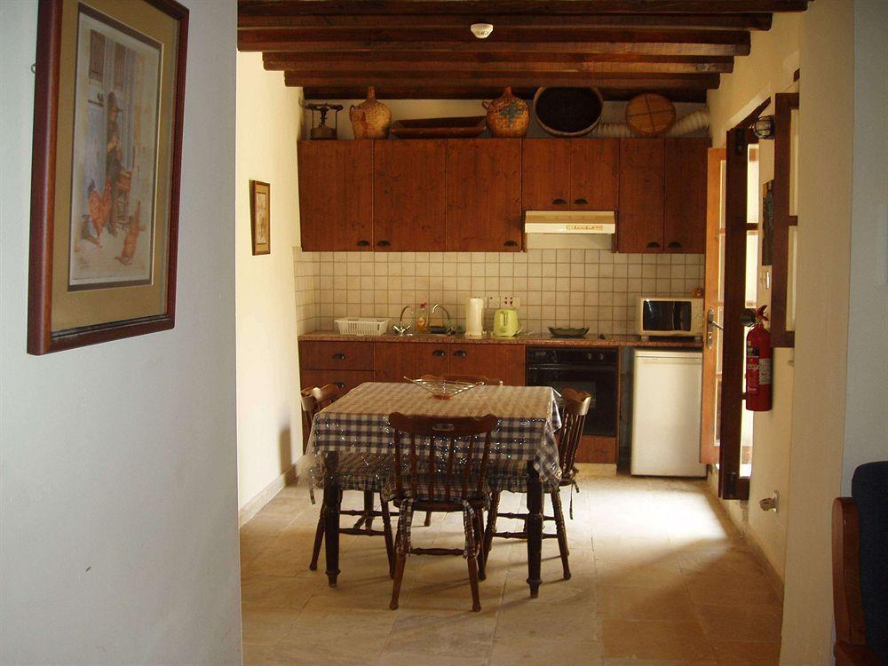 Apartment Niovi House