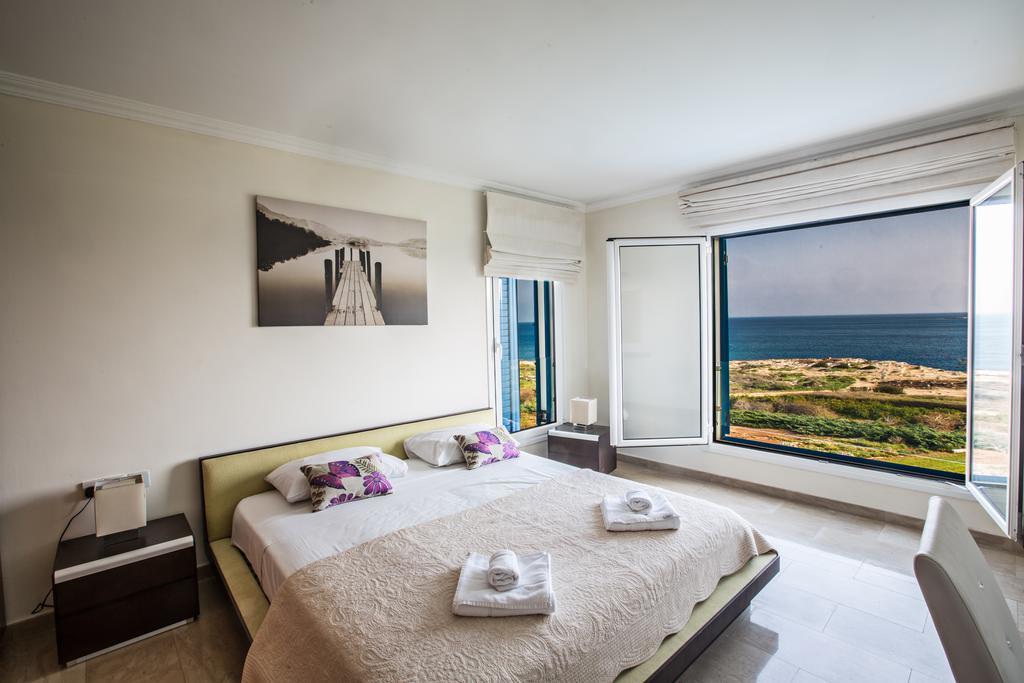 Villa Leana Front Line Protaras