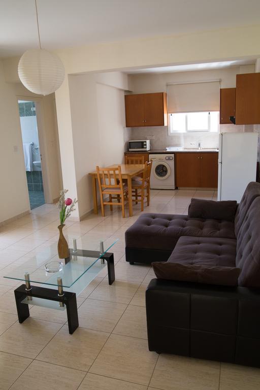 Guest house Kyriakos Court *