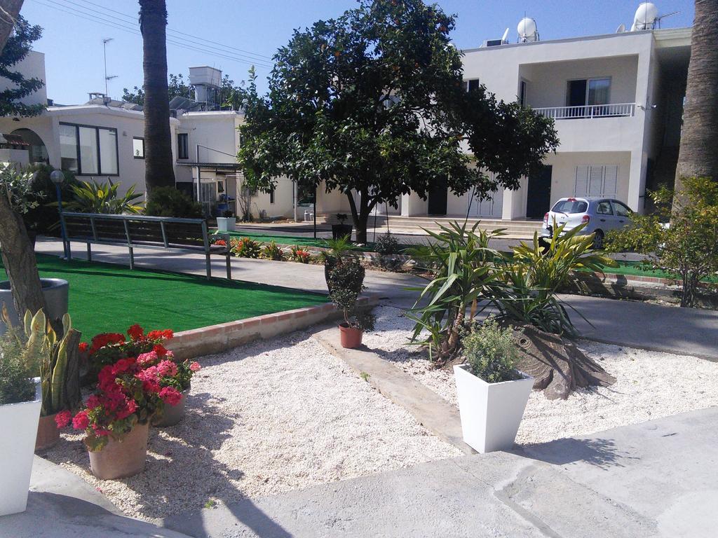 Zoe's Court 3* Klorakas