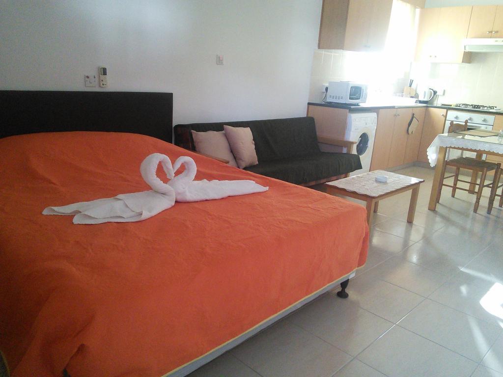 Aparthotel Zoe's Court