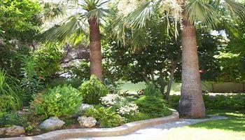 Jasmine Aparthotel 3*