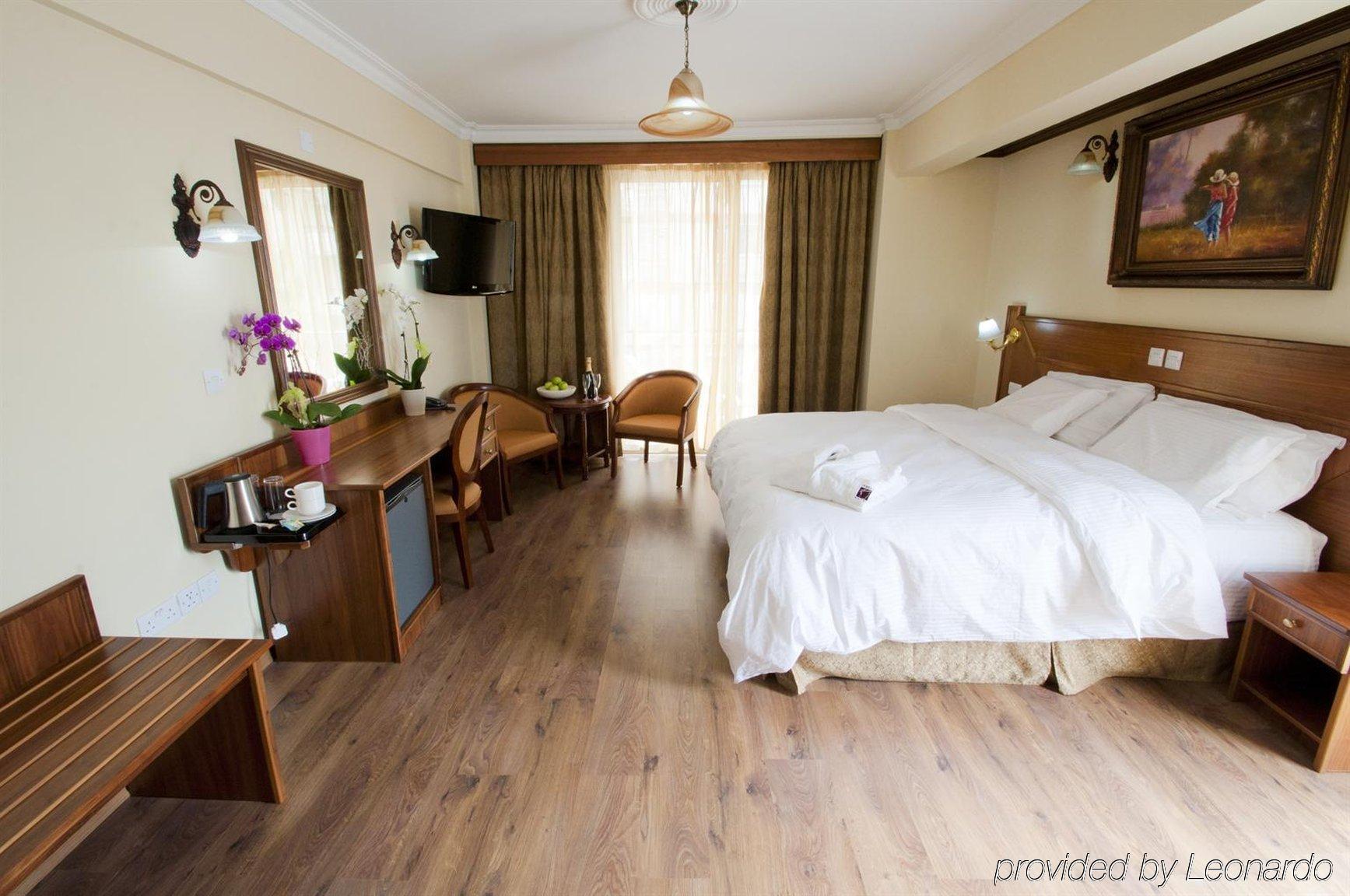 Hotel Semeli 3*