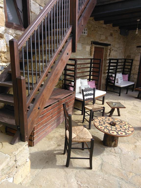 Teacher's House 2* Maroni