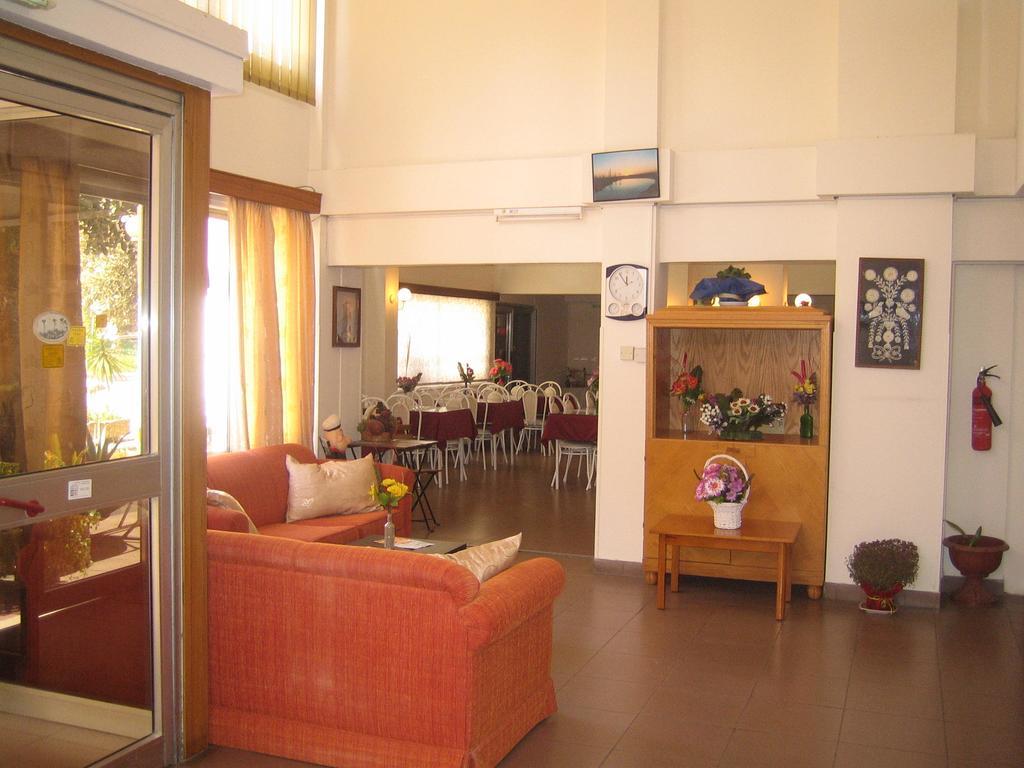 Hotel Onisillos