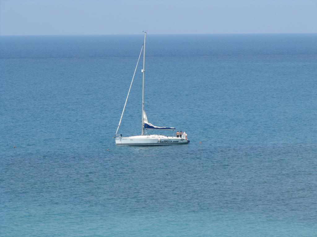 Mourayio * Pomos