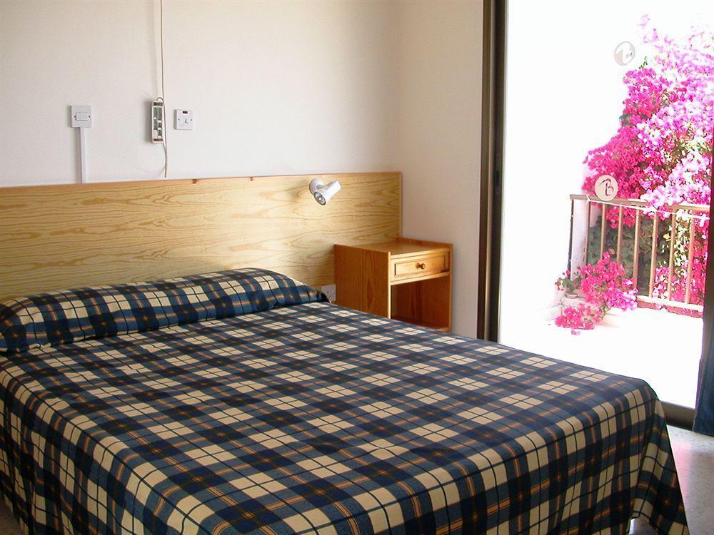 Bougainvillea Aparthotel 3*