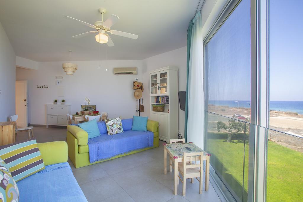 Thalassa Apartment