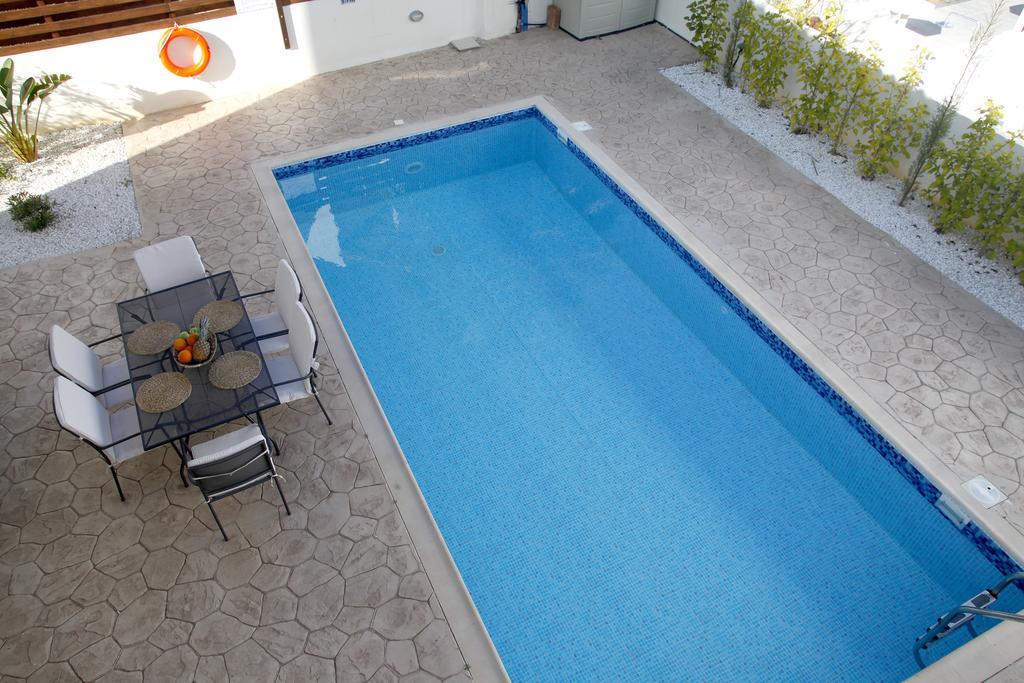 Elise Villa