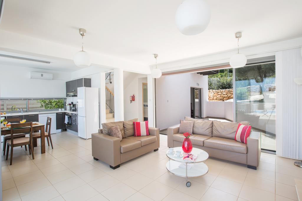 Esprit 25 Latchi Villa