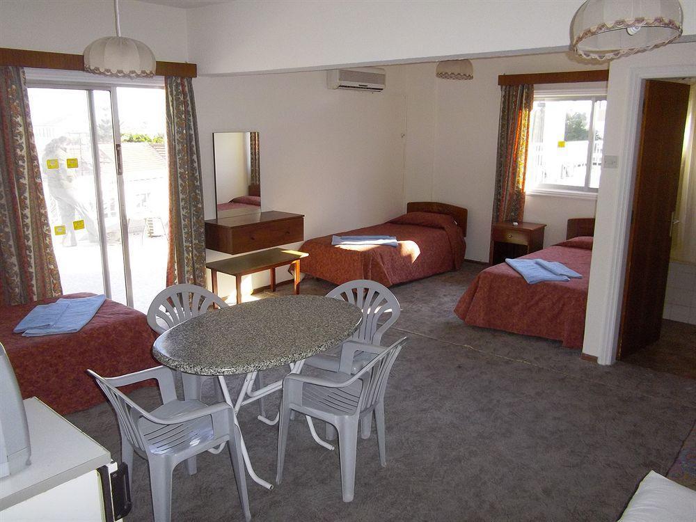 Onisillos 2* Larnaca