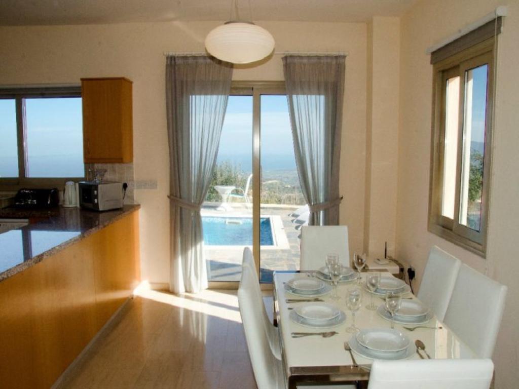 Latchi Panorama Luxury Villas Dhrousha