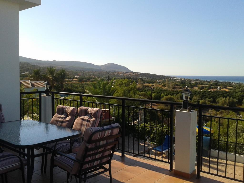 Papas Villas * Polis
