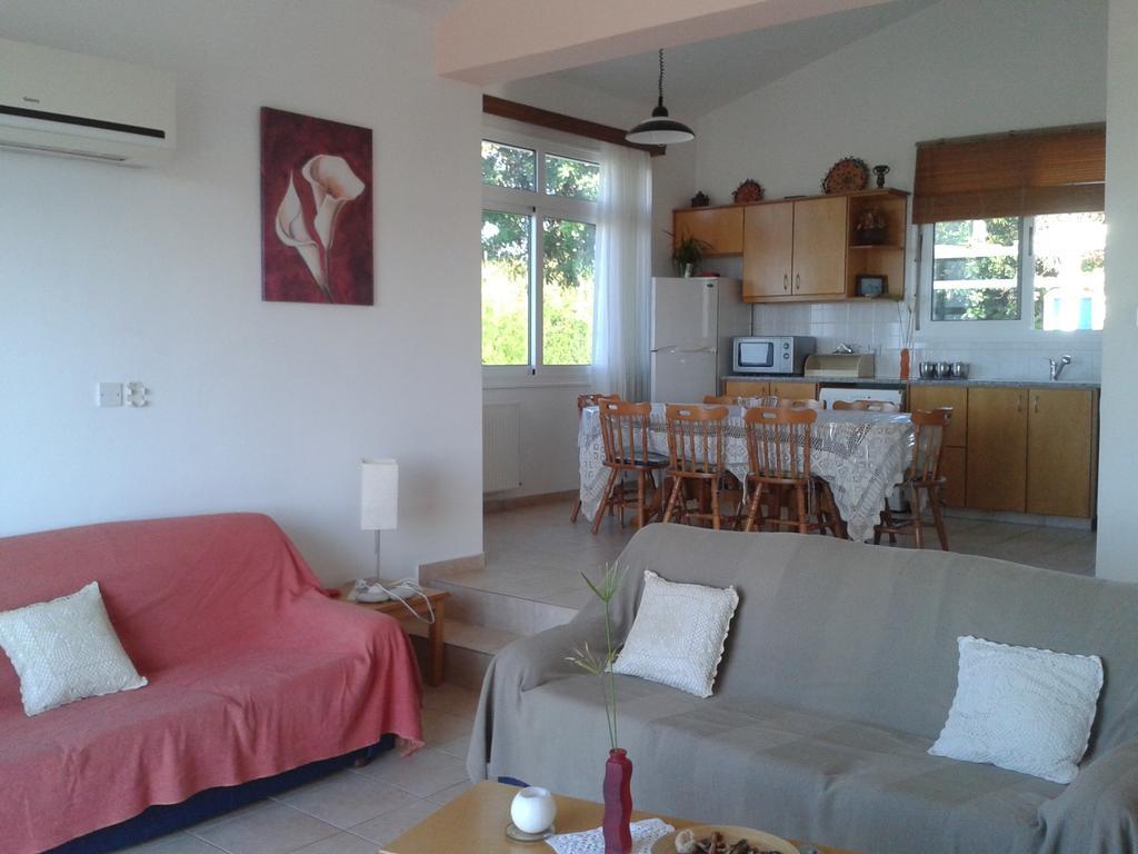 Papas Villas Villa Polis