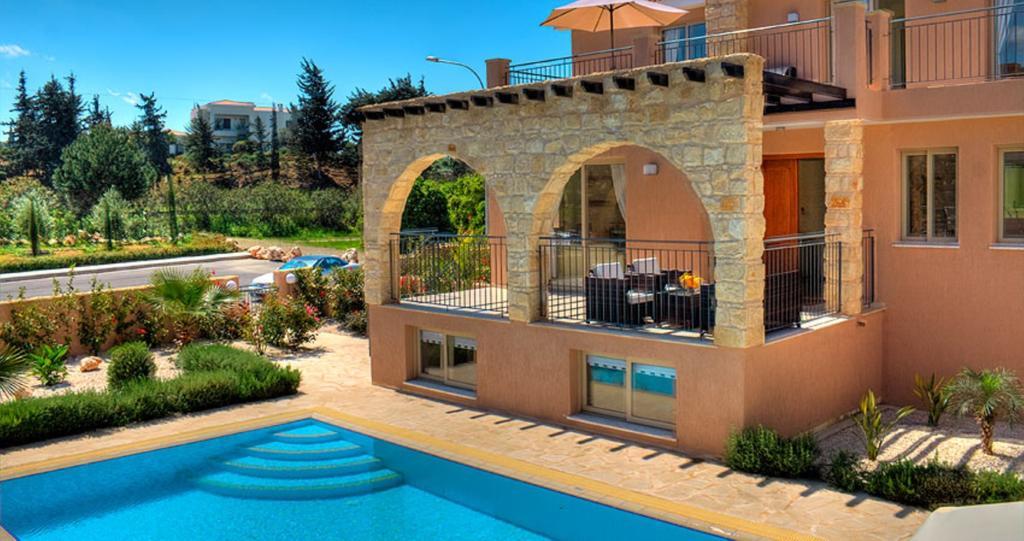 1 Sandy - Heated Pool - Jacuzzi - Private Area - Sea Views