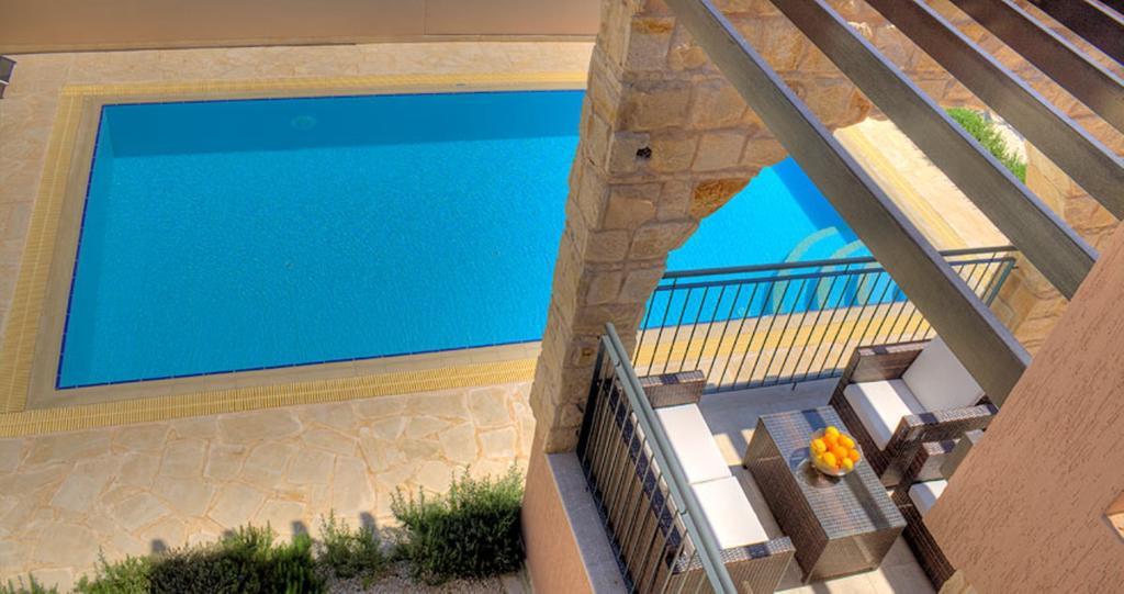 1 Sandy - Heated Pool - Jacuzzi - Private Area - Sea Views * Polis