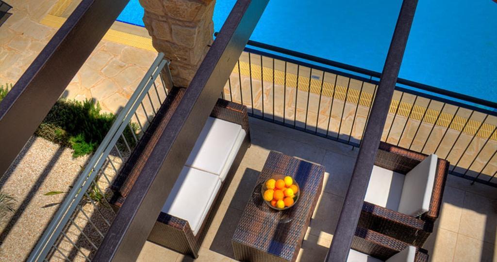 1 Sandy - Heated Pool - Jacuzzi - Private Area - Sea Views