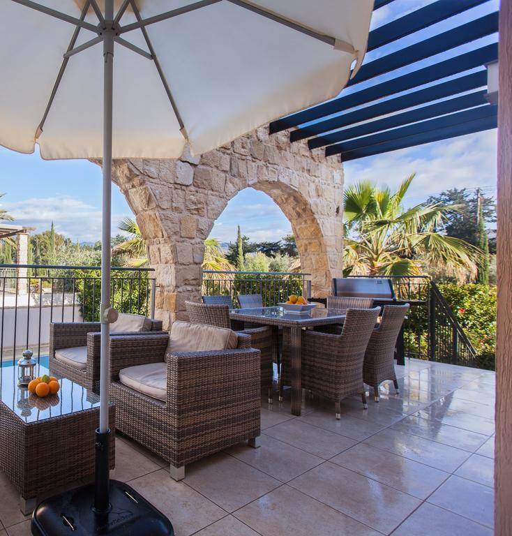 1 Sandy - Heated Pool - Jacuzzi - Private Area - Sea Views Polis