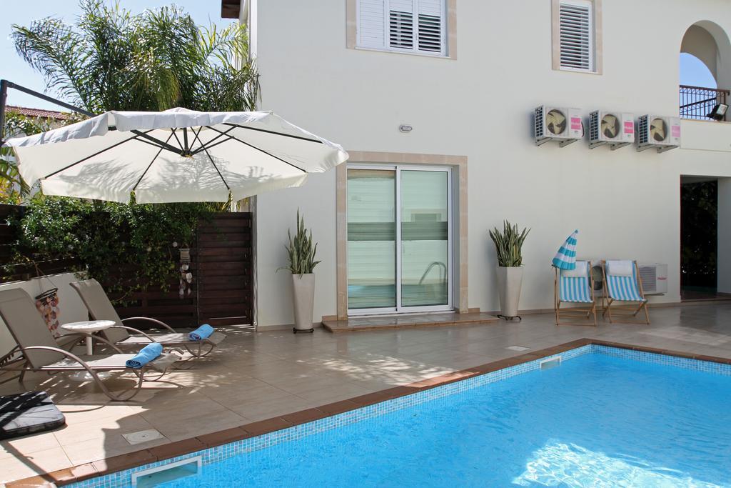 Villa Villa Pernera