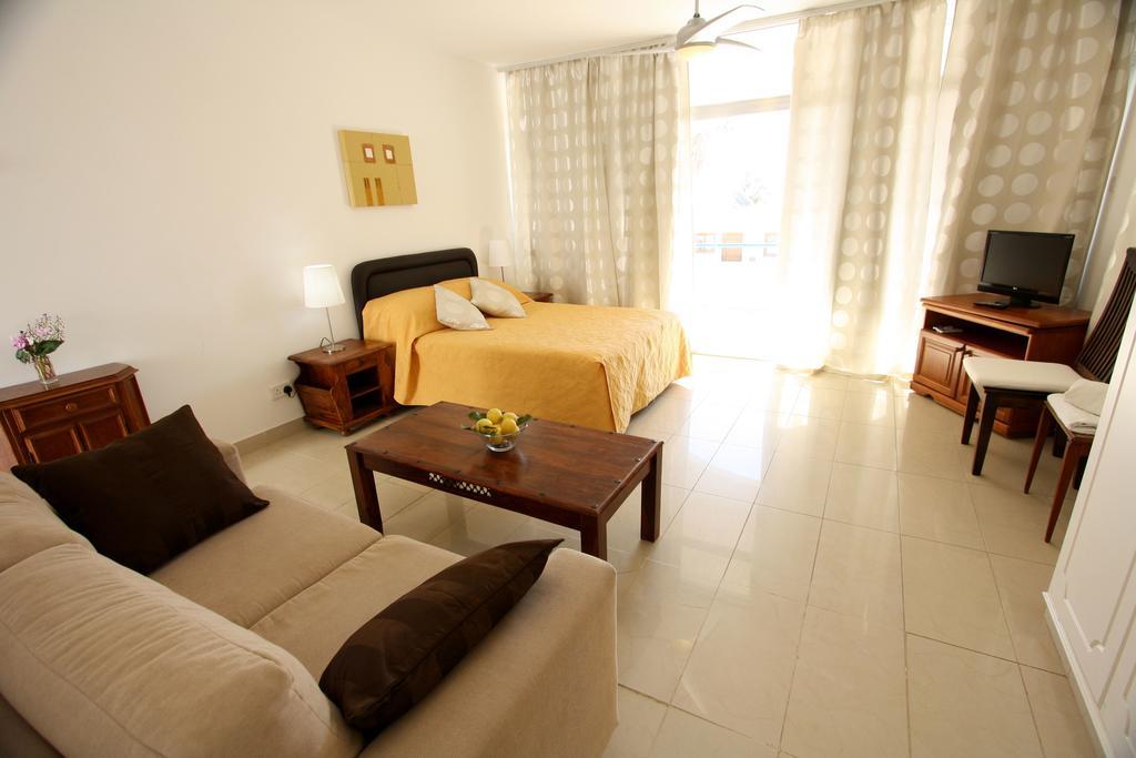 Pissouri Beach Apartments Pissouri