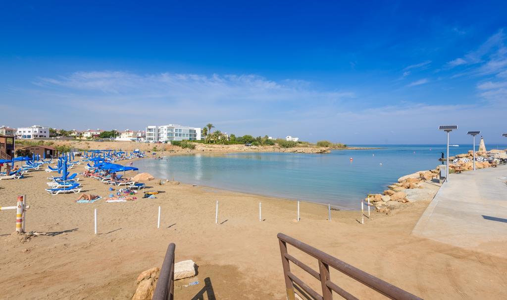 Sirena Bay *