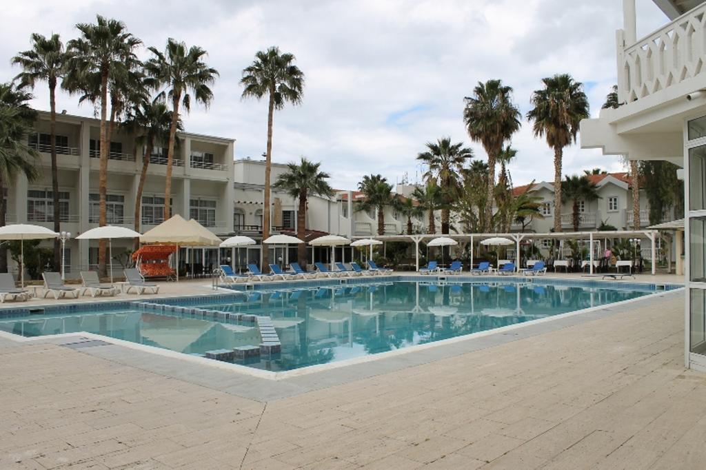 Hotel La &