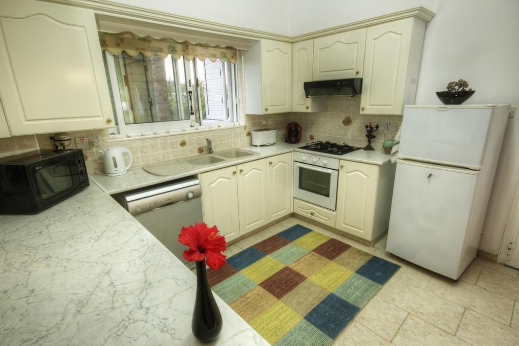 Villa Athina *
