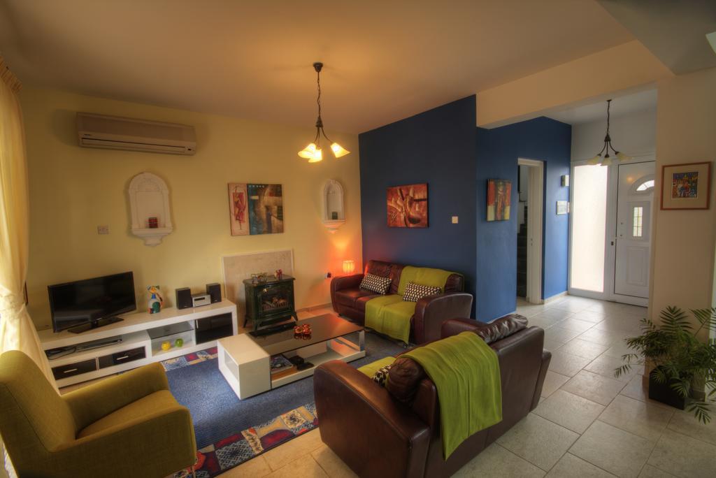 Villa Athina Paphos