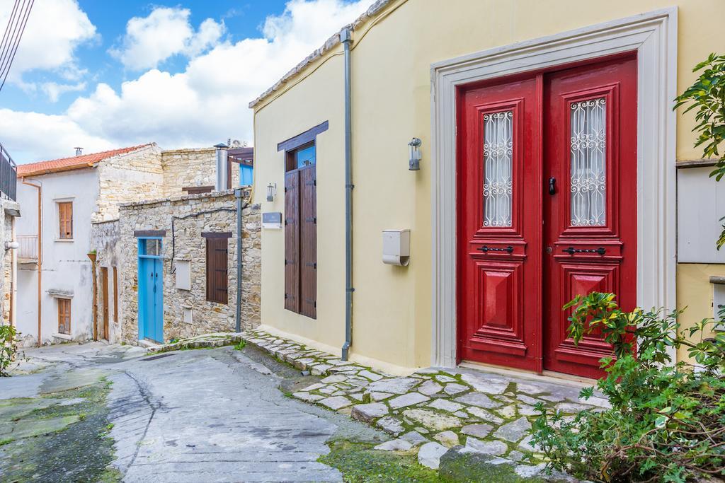 Holiday home Redblue Door Two Traditional Listed