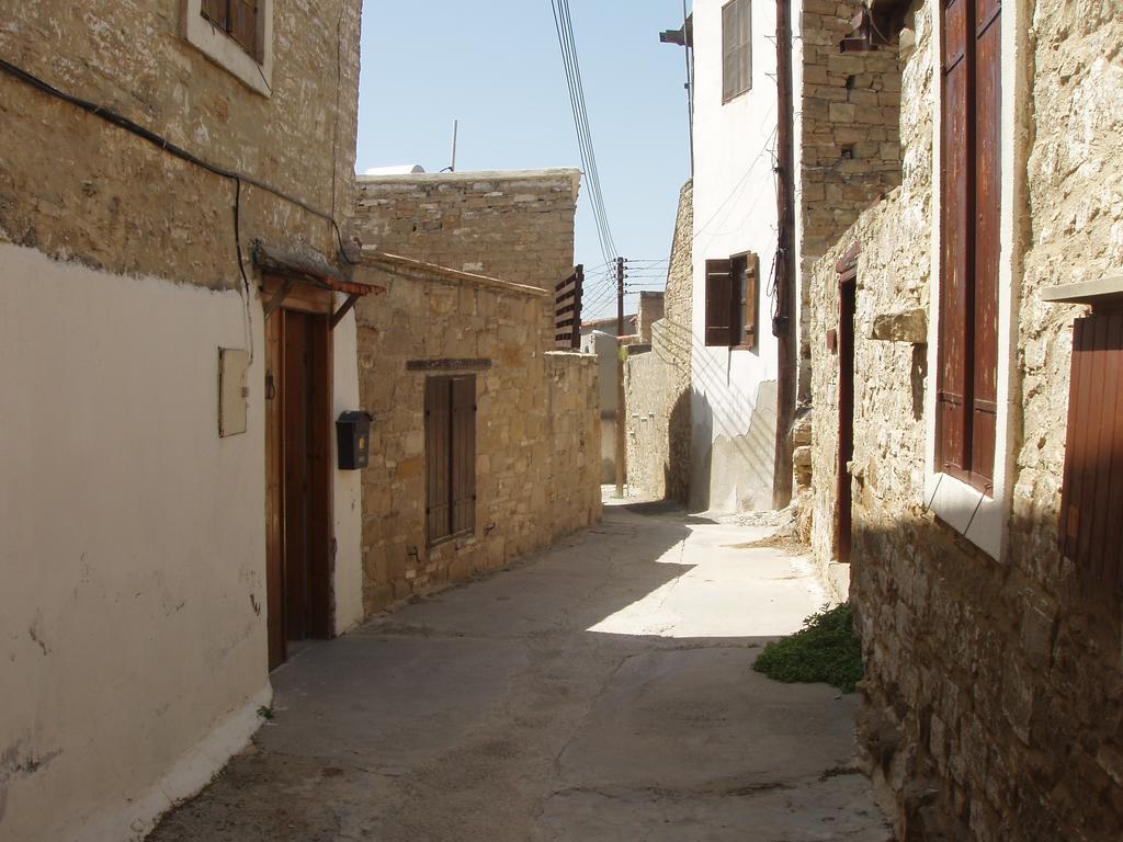 Niovi House Apartment