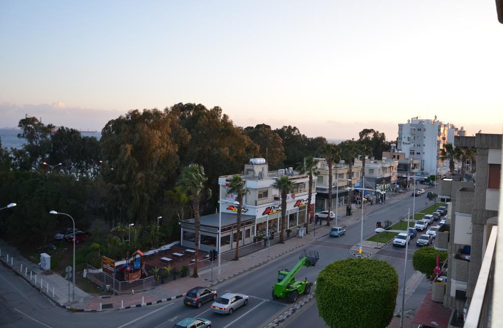 Pebble * Limassol