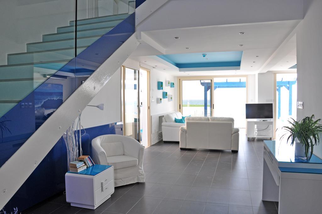 Waves Villa *