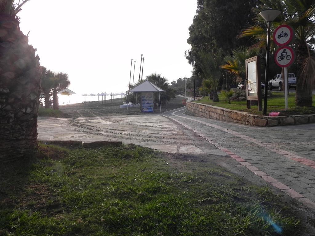 Sea View Renanda *