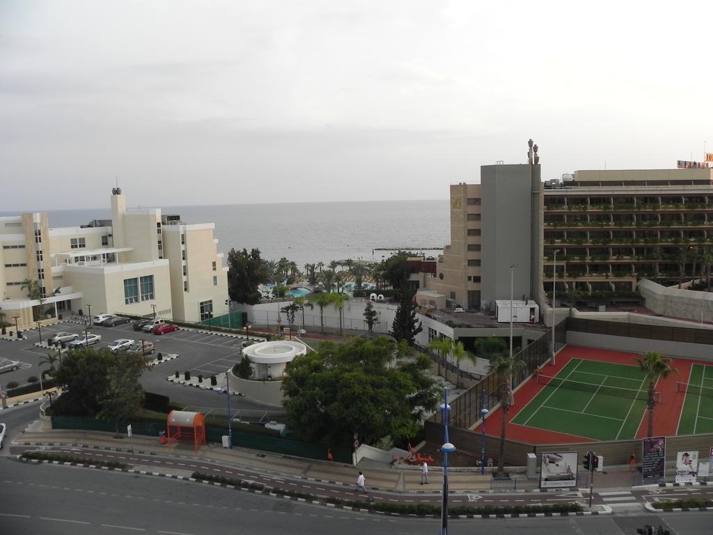 Sea View Renanda Apartment Limassol