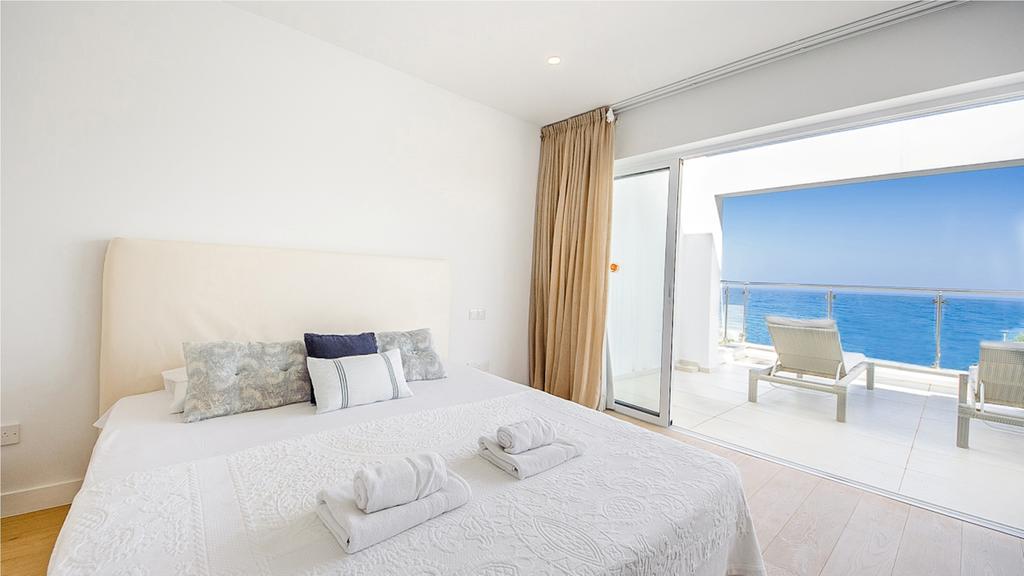 100 Villa Protaras