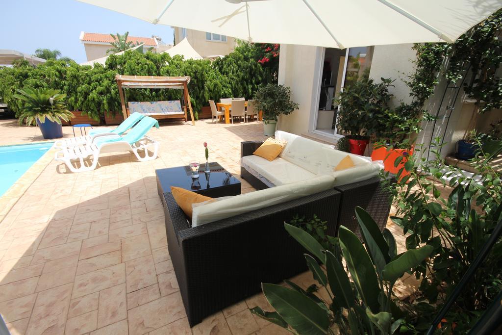 Villa Helene Protaras
