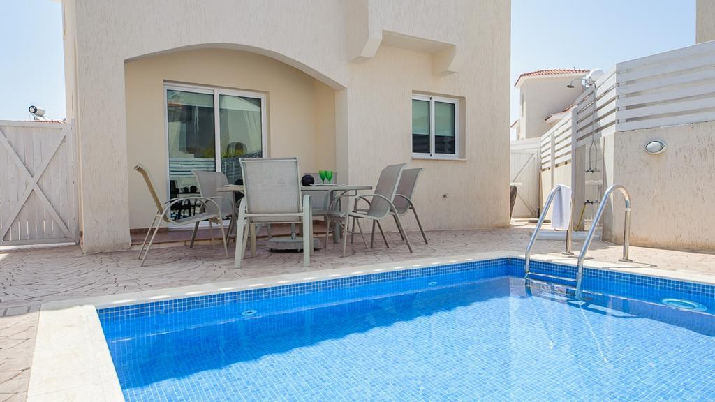 Oceanview Villa 028 *
