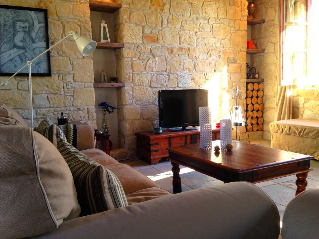 Traditional Stone House Pousada