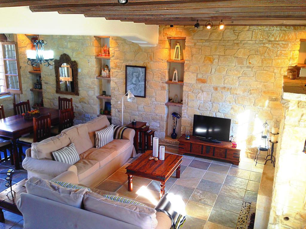 Traditional Stone House Pousada *