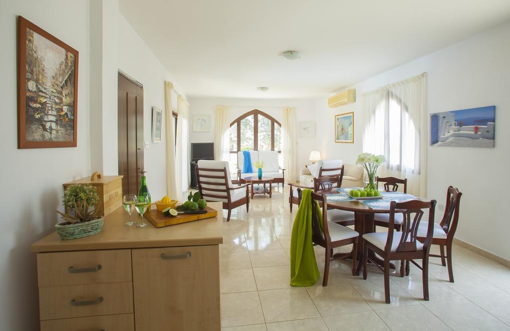 Villa Euphoria *
