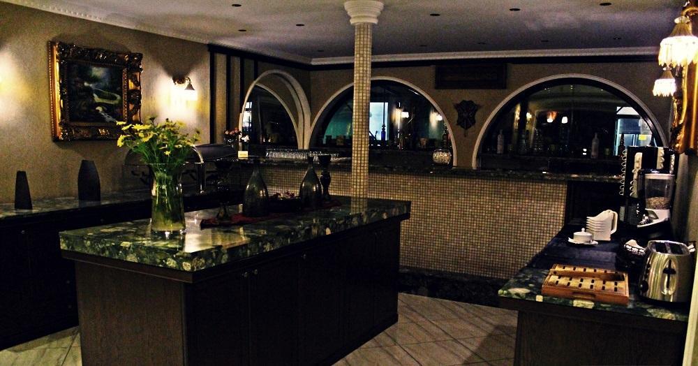 Hotel Bella View Art Boutique Kazaphani